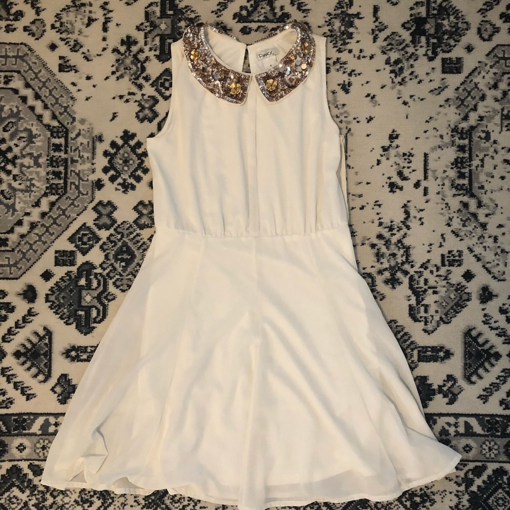 Pinky Embellished dress